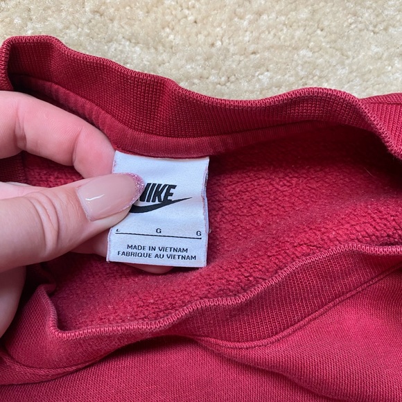 Wine Red Nike Crewneck L - Picture 3 of 3